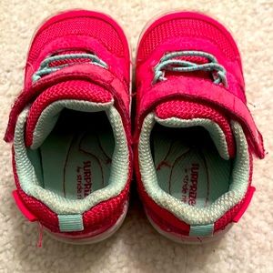 Stride Rite Surprise. Pink toddler sneakers size 4